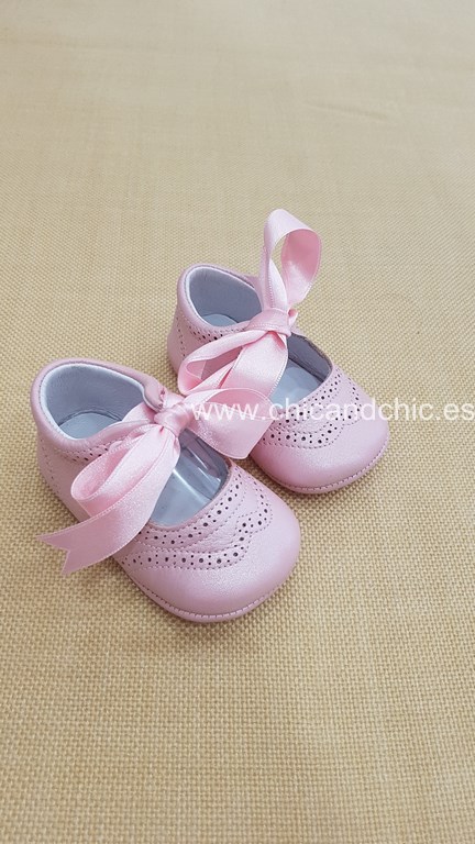 zapatos-de-bebe-168xqj-1.jpg